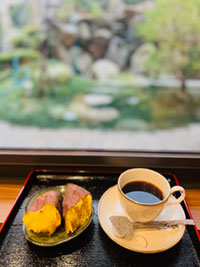 大好評の焼き芋レクとハロウィン装飾